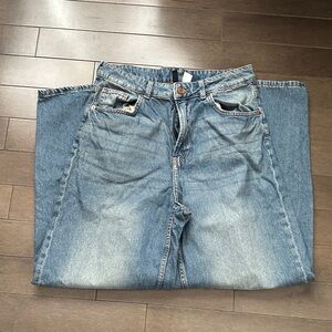 Divided  Relaxed Fit Blue Jeans